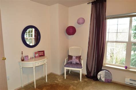 create a fresh fun and funky teen room or den on a dime devine decorating results for your