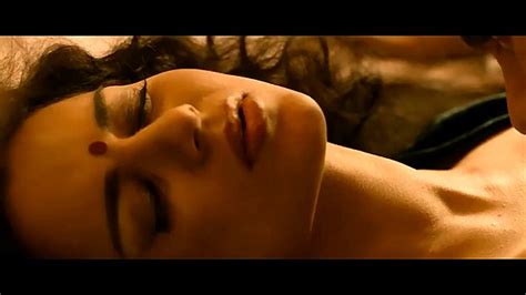 kangana ranaut and john abraham making hot in shootout at