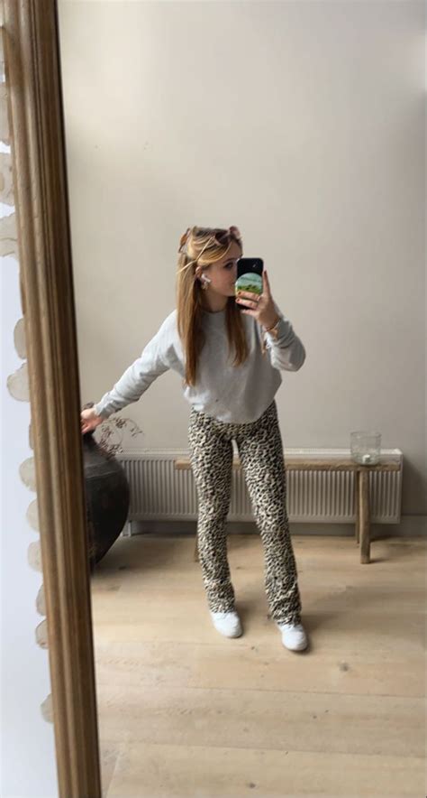 panter flared costes outfits kleding stockholm stijl