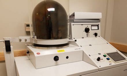 uranyl formate stain preparation skiniotis lab