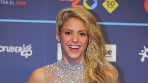 Shakira With No Makeup On Mugeek Vidalondon