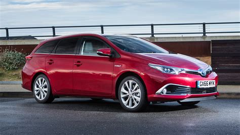 toyota auris touring sports estate  review autotrader