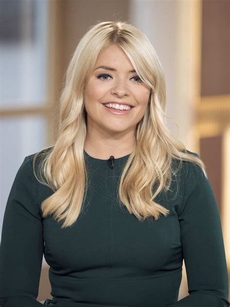 How To Get Holly Willoughby Hair And Inspiration Gallery