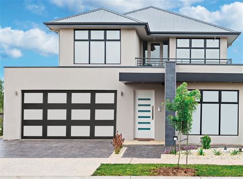 find  perfect garage door  fit  home style amarr