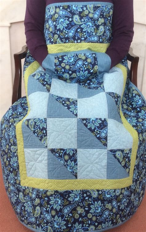 lap quilt  pockets  shipping