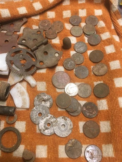 tax tokens   log cabin penny    copper relics