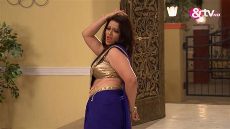 tv actress falguni rajani hot sexy deep navel and boobs in