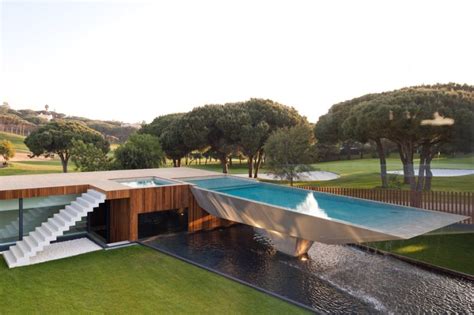 cantilevered pool designs   views justice  extraordinary ways