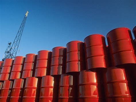 oil cost falls    barrel     price   actual