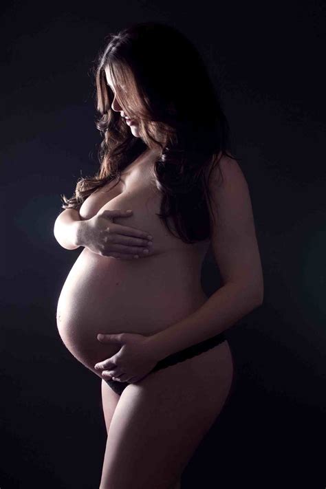 imogen pregnant3 in gallery imogen thomas sexy pregnant pics picture 4 uploaded by stato