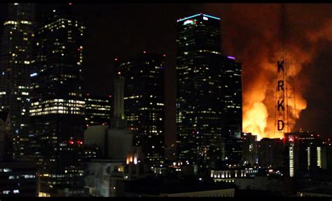 a massive fire rocks downtown los angeles mirror online
