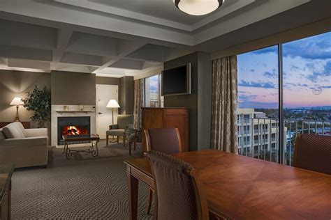 sheraton crescent hotel phoenix arizona  reservationscom
