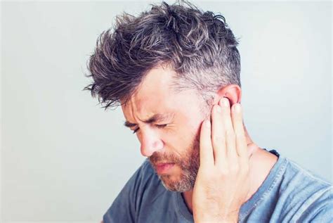 ear infection  ear infection symptoms