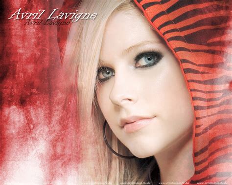 avril lavigne nice pictures hollywood celebrity wallpapers hot wallpapers sexy pictures and