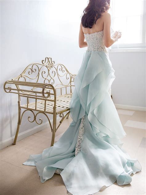 bridal fashion   boundaries don  light blue oscar de la renta wedding dress   lace