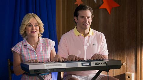 Amy And Bradley Play The Synthesizer In Netflix S Wet Hot American