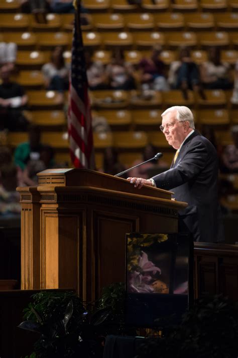 Elder M Russell Ballard Concludes Women S Conference The Daily Universe