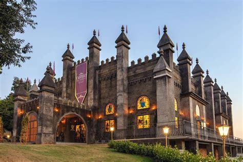 castelo medieval em sao roque atrai turistas  mundo inteiro