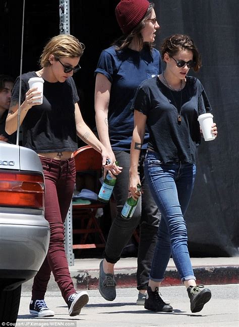 kristen stewart and alicia cargile step out in identical