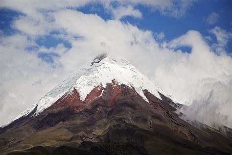cotopaxi climbing tours climb  active volcano