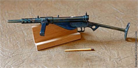 impressively detailed miniature weapons  pics picture  izismilecom