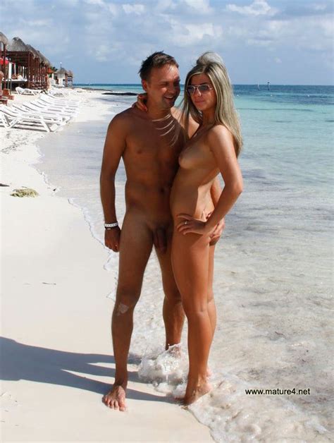 naked vacation wife