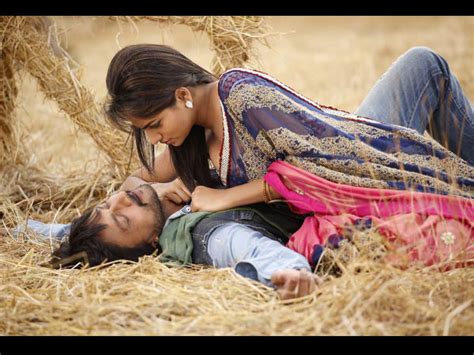 Sizzling Pictures Of Sudeep And Rachita Ram From Ranna
