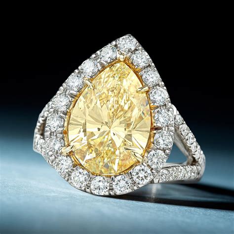 yellow diamonds  grades   fortuna auctions