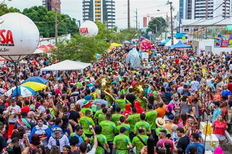 carnaval  fmc divulga edital  selecao de blocos carnavalescos graus  maior