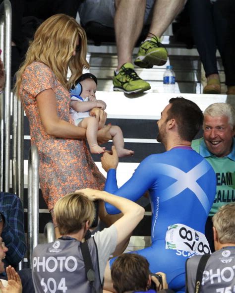 commonwealth games 2014 scottish cyclist chris pritchard proposes to girlfriend after keirin race