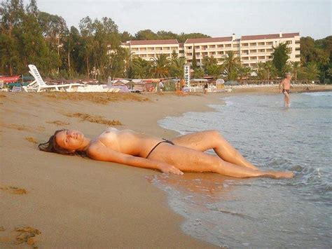 Public Amateur Thong Bikini Ass And Tits On Beach And Pool