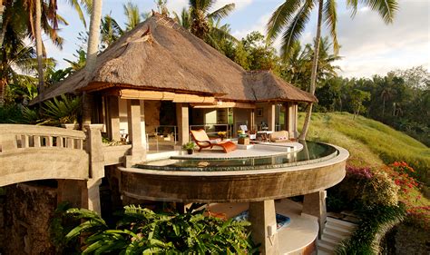 relaxing bali spas  luxury travelers travelogues  remote lands