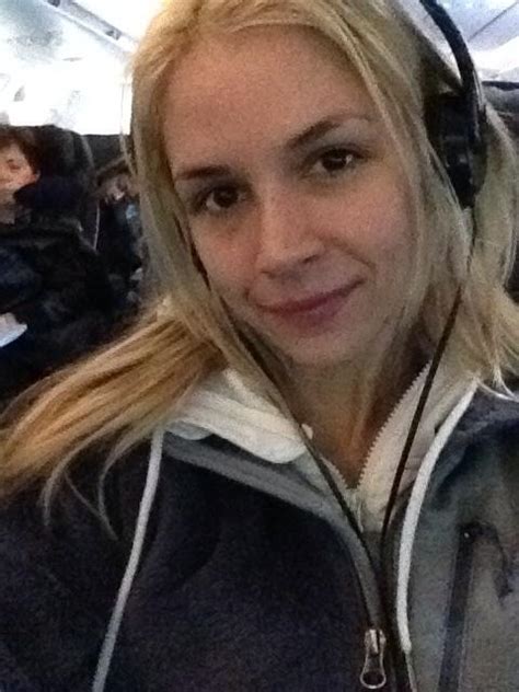 sarah vandella on twitter on the plane jetblue wifi