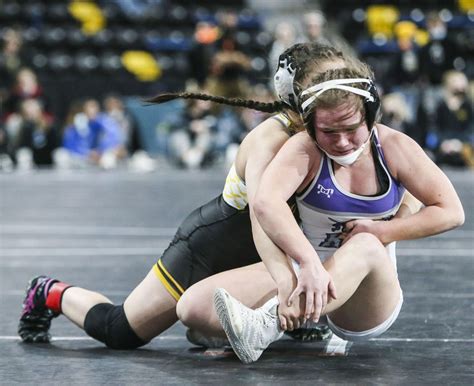 Photos Iowa Wrestling Coaches And Official Association S Girls State