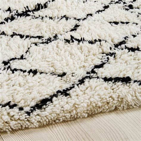 tapis berbere en laine  coton ecrunoir xcm mounia maisons du monde