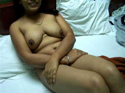 sasti randi ne apni hot chut dikhai mumbai hotel nude photos