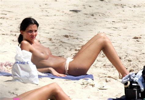 candid beach teens topless enjoying the sun topless sunbathing pichunter