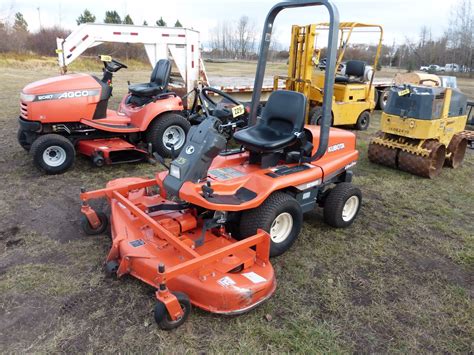 kubota diesel gf  diesel front mount mower