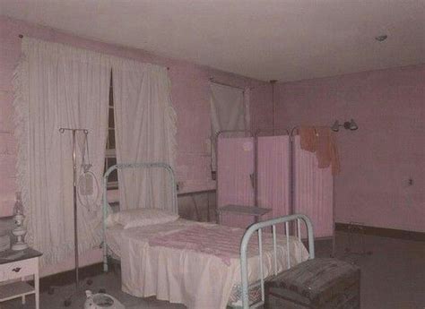hospital room shared by watermelon on we heart it dreamcore weirdcore