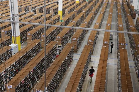 amazon selects joliet illinois   warehouse fortune