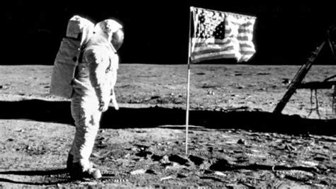 1969 L Humanité Pose Le Pied Sur La Lune Midilibre Fr