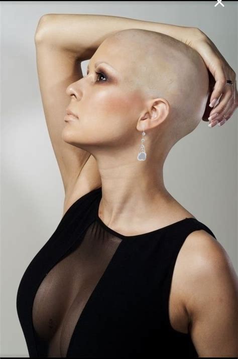 pin by 李志 李 on bald women 09 buzzed hair women bald girl shaved