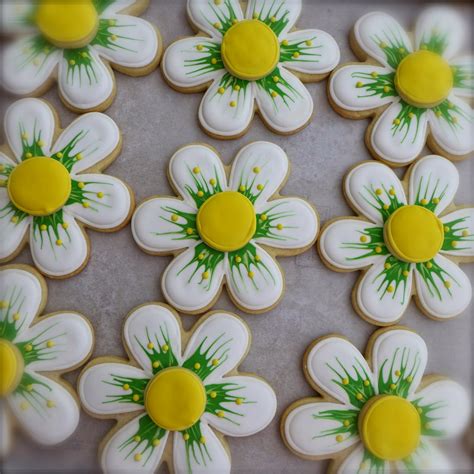 dough  batter  inspired springtime flower sugar cookies
