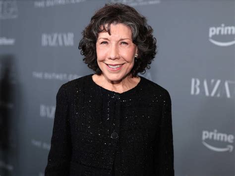 lily tomlin explains why she refused to come out on time magazine cover in 1975 the independent