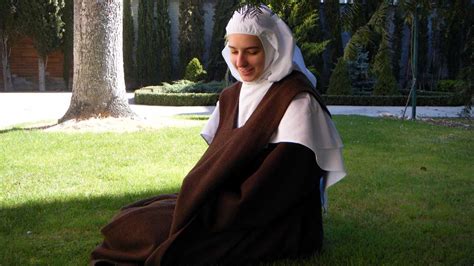 “o quê você quer se tornar freira”