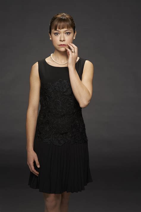 tatiana maslany as alison orphan black s season 2 pictures are as