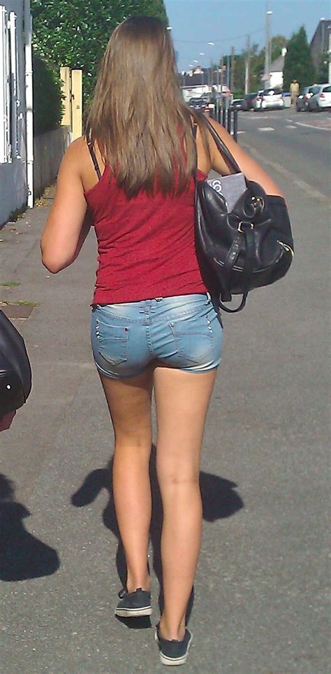 cute teen with a very tight short shorts and pretty legs