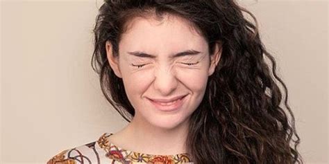 lorde s los angeles visit gives teen star first paparazzi