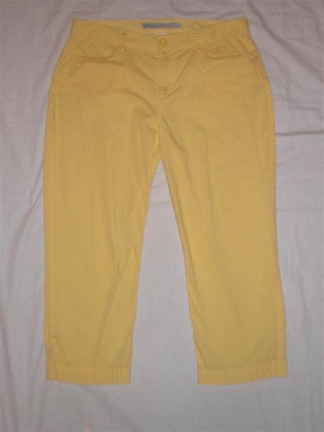 old navy classic rise stretch yellow crop pants size 8