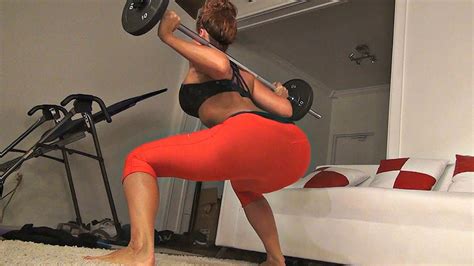Ultimate Squat Workout For Hot Legs And A Bubble Butt